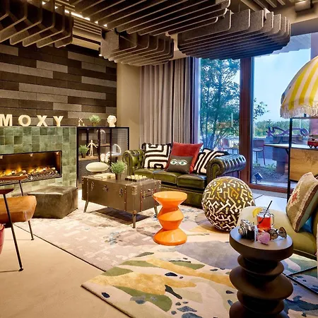 Moxy Luxembourg Airport Niederanven