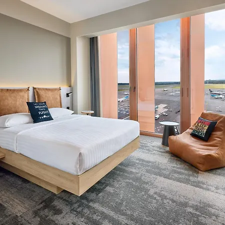 Moxy Luxembourg Airport 3* Sandweiler