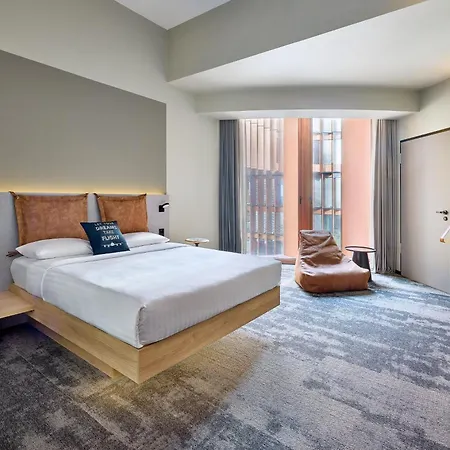 Hotel Moxy Luxembourg Airport